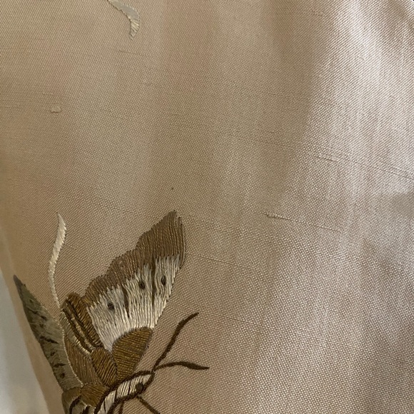 Butterfly Embroidered Beige Vest - Picture 2 of 7